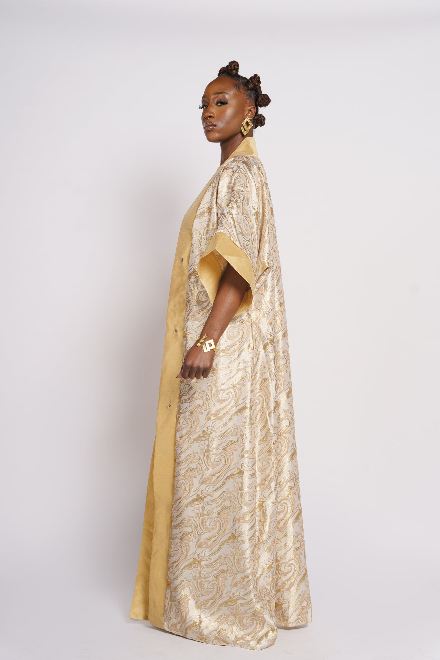 KIMONO BROCARD IN GOLD